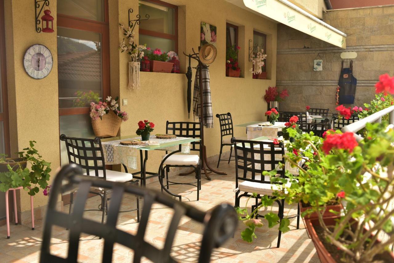 Mountain Boutique Family Hotel Devin Exterior foto
